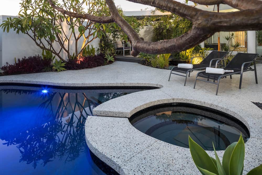 Tropical pool and spa landscaping in Perth